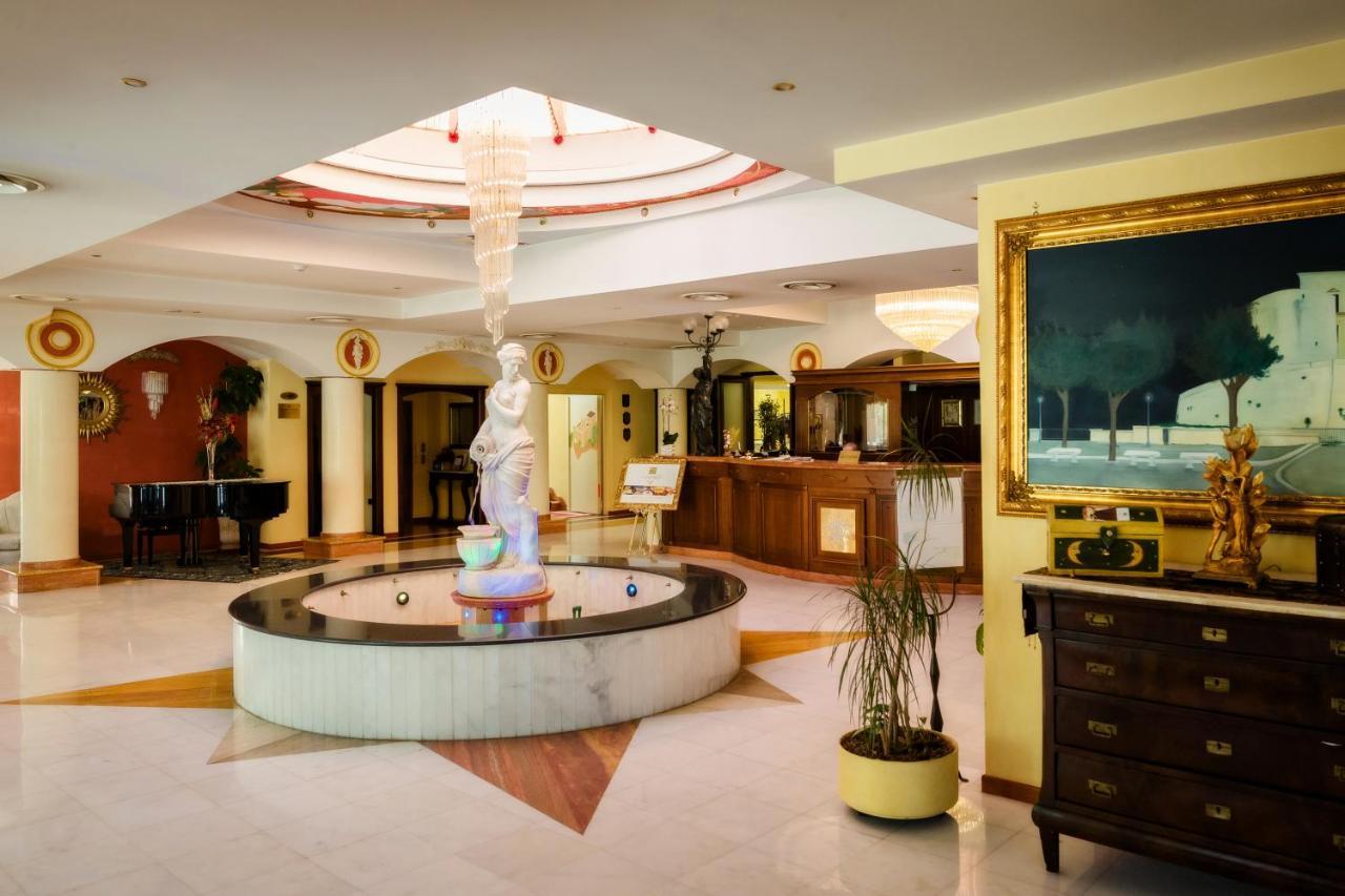 Grand Hotel Osman Ristorante Il Danubio Atena Lucana Exterior photo