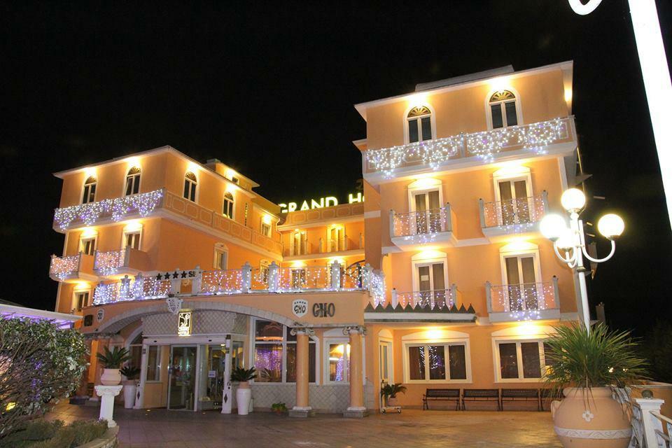 Grand Hotel Osman Ristorante Il Danubio Atena Lucana Exterior photo
