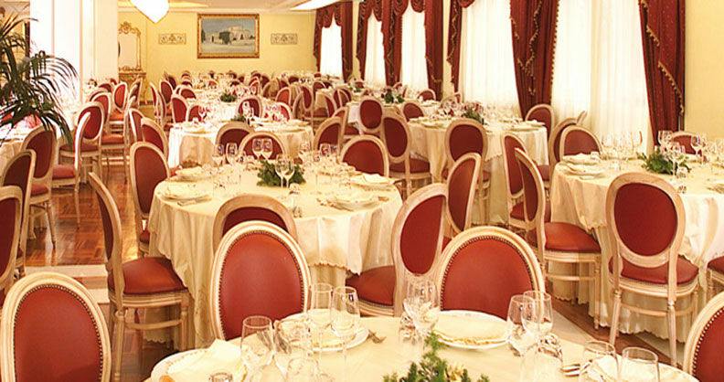 Grand Hotel Osman Ristorante Il Danubio Atena Lucana Exterior photo
